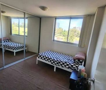 Parramatta - Photo 1