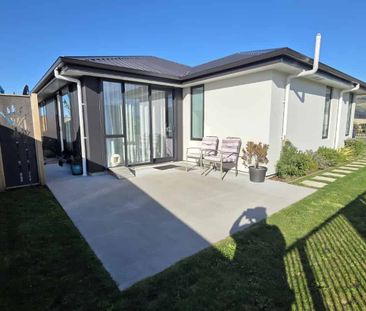2 Bedroom Beauty in Berryfields - Photo 1