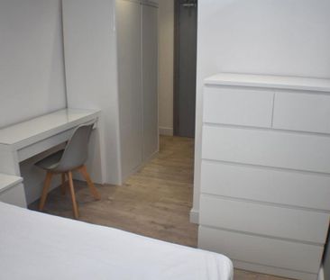 1 bedroom in a house share to rent - Photo 6