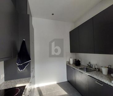 READY WITH LOVELY VIEW IN THE MIDDLE OF THE VILLAGE - Foto 2