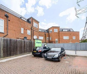 Petunia Court, New Malden, KT3 - Photo 4