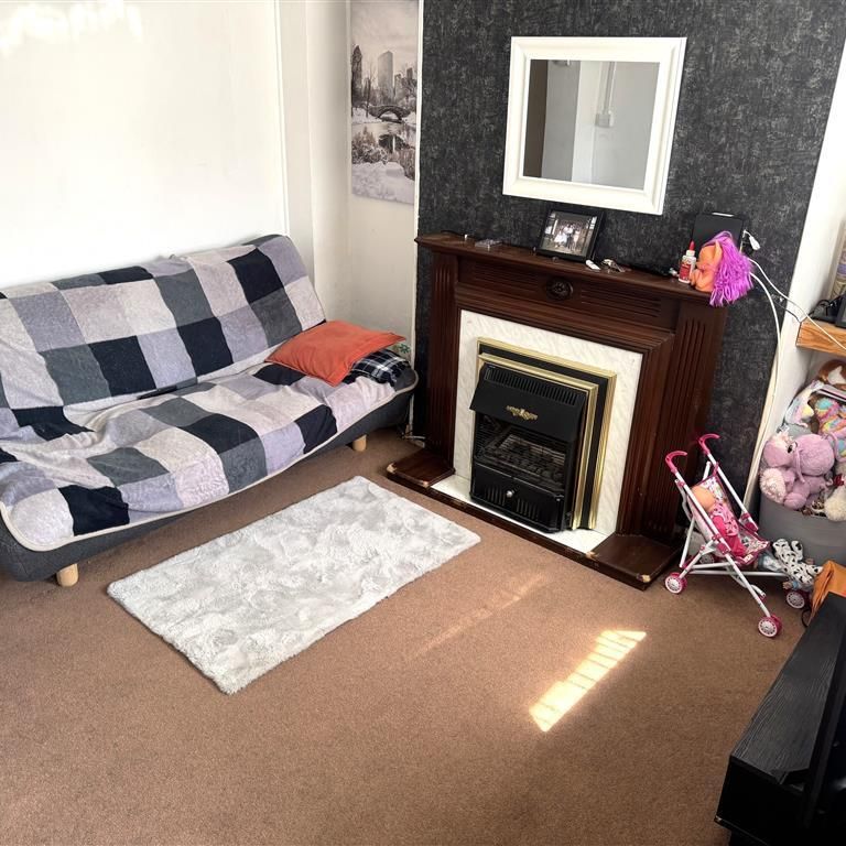 2 bedroom house to rent - Photo 1
