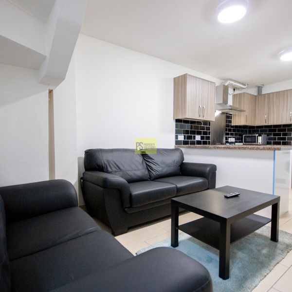 10 Dawlish Road - Photo 1