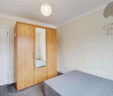 3 bedroom apartment to rent - Photo 6