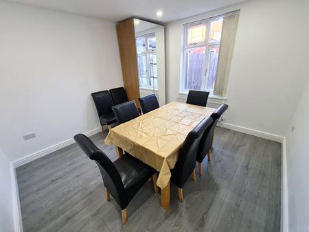 3 Bed Terraced House, Shakespeare Street, CV2 - Photo 4