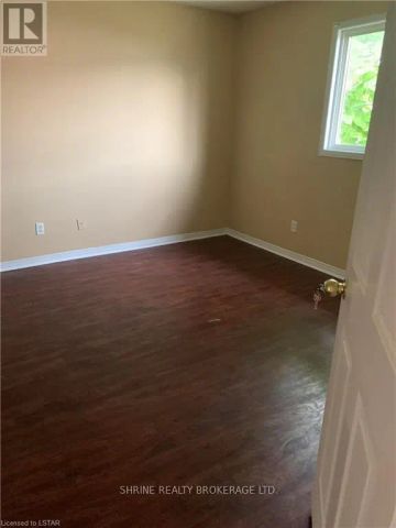 215 THURMAN CIRCLE - Photo 5