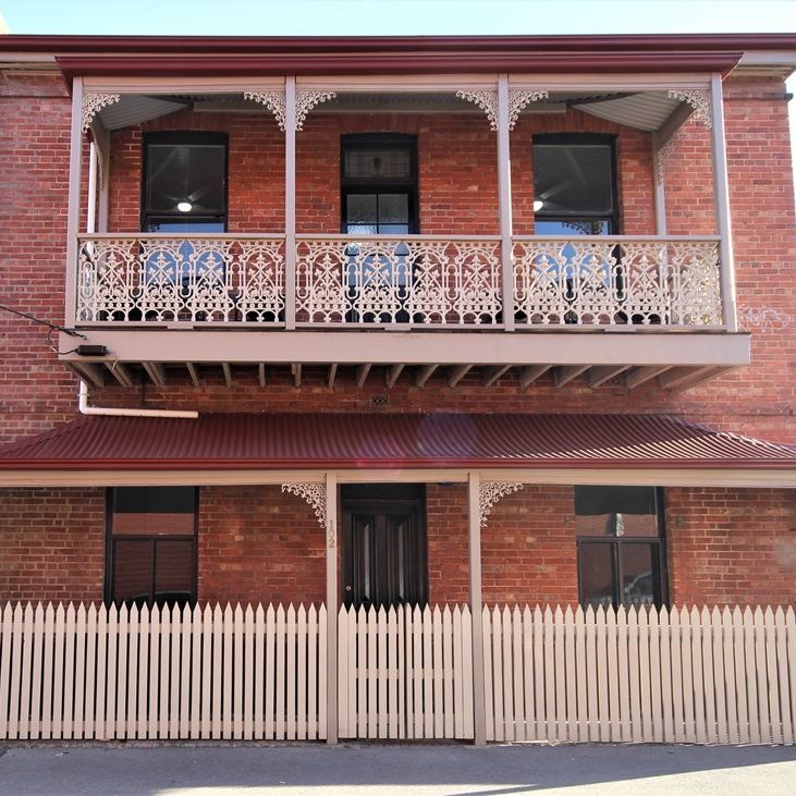 5-bedroom shared house / townhouse, Philip street - Photo 1