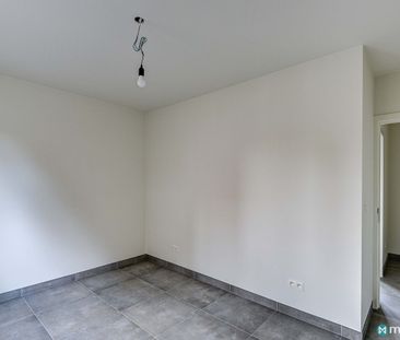 INSTAPKLAAR GELIJKVLOERS APPARTEMENT MET 2 SLAAPKAMERS TE MOPERTING... - Foto 3