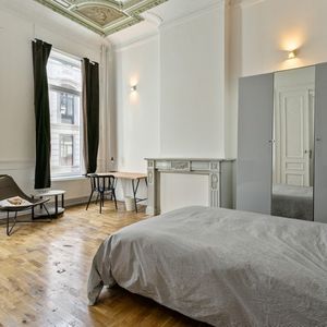 Room at Rue des Deux Eglises 22 - Photo 2