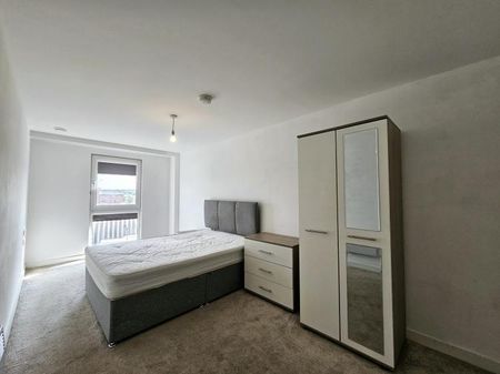 2 bedroom apartment to rent - Photo 4