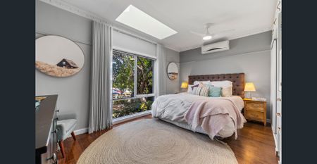 Flexible Five-Bedroom Family Living with Pool + Two Separate Studies - Photo 4