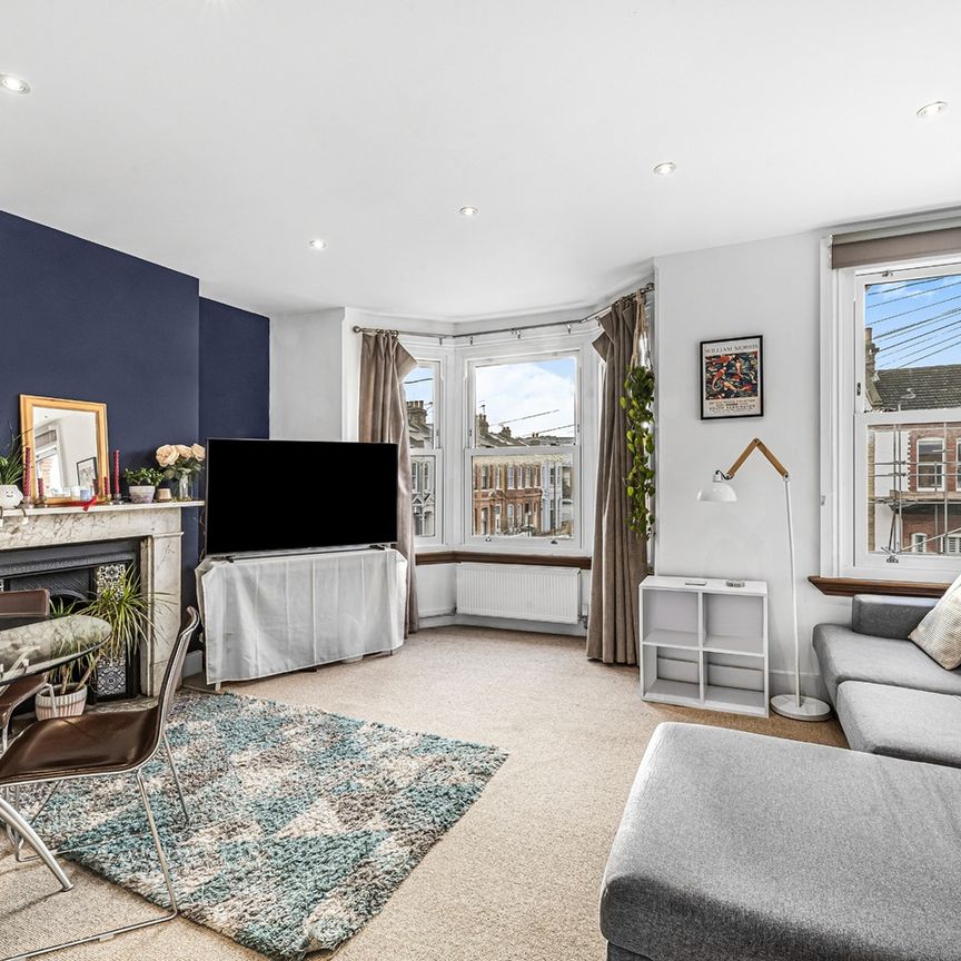 2 Bed Maisonette, Rosebery Road, SW2 - Photo 1