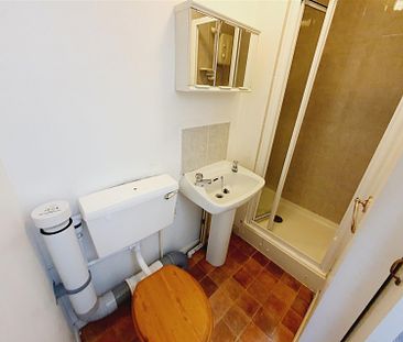 1 Bedroom Flat to Rent in Newland Street, Kettering, Northamptonshire, NN16 - Photo 3