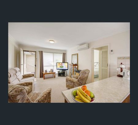 3/21 Noble Street, Newtown, Vic 3220 - Photo 4