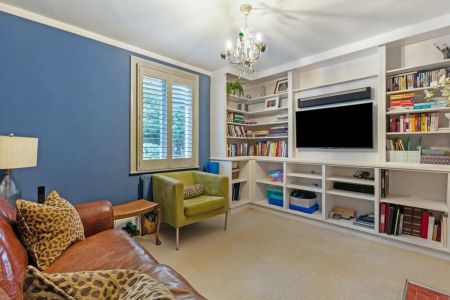 5 bedroom detached house to rent - Photo 3