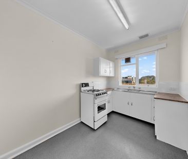 12/66 Foam Street, Elwood VIC 3184 - Apartment For Rent | Domain - Photo 2