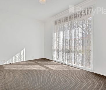 Prime Location in the heart of Craigieburn! - Photo 6