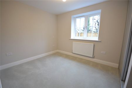 Mill Road, Epsom, KT17 4FA - Photo 2