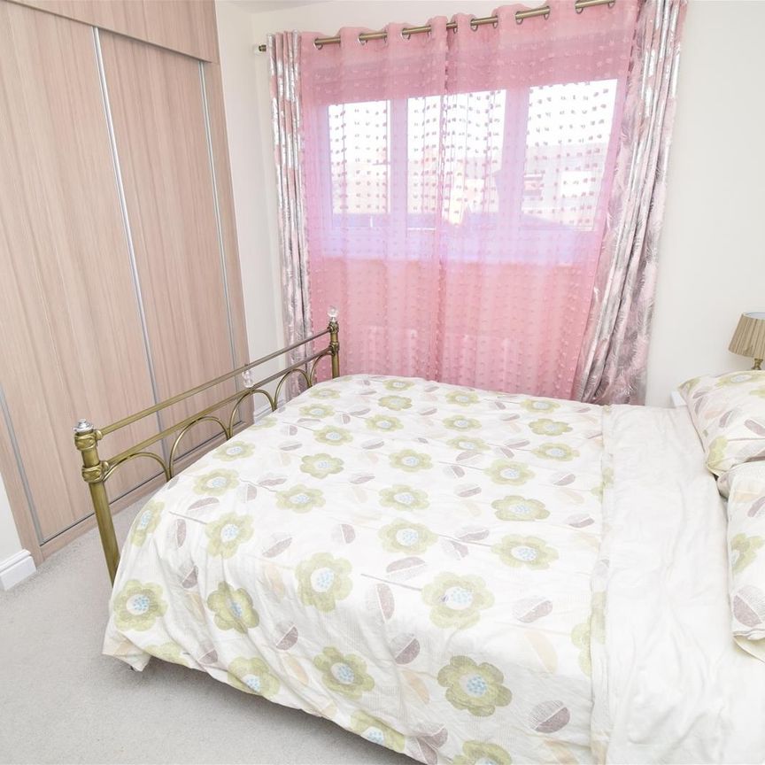 Butler Way, Wakefield - Photo 1