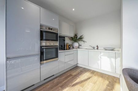 1 bedroom flat to rent - Photo 2