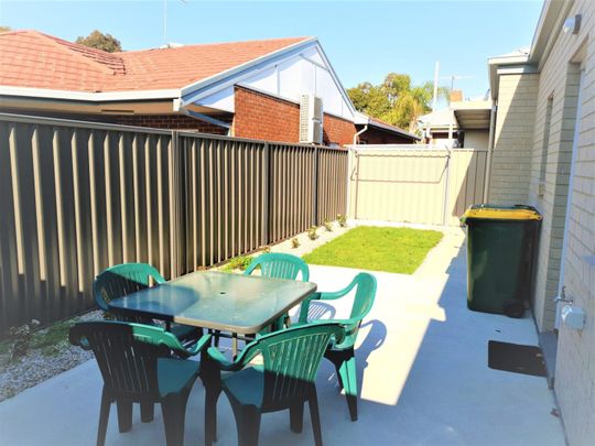 Fifth St, Brompton (A) – Room B - Photo 1