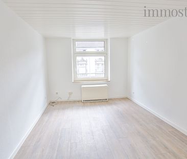 BEZUGSFERTIG! Schöne Etagenwohnung direkt am St. Josef-Hospital zu vermieten. - Photo 2