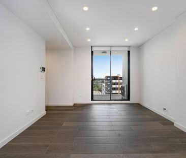 Modern Security Apartment with Study Nook & Parking in Prime Campsi... - Photo 1