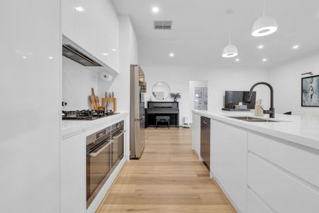 24 Sprod Avenue, Toorak Gardens SA 5065 - House For Rent - $1,000 | Domain - Photo 4