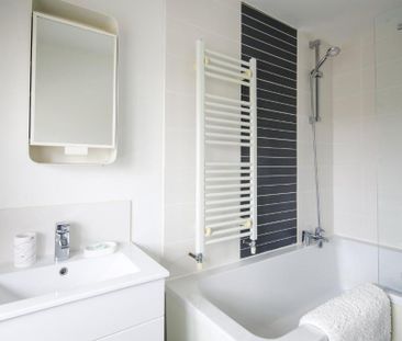 1 bedroom semi-detached house to rent - Photo 5