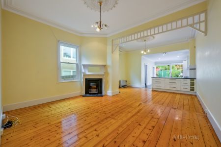 270 Barkly Street, Fitzroy North VIC 3068 - House For Rent | Domain - Photo 2