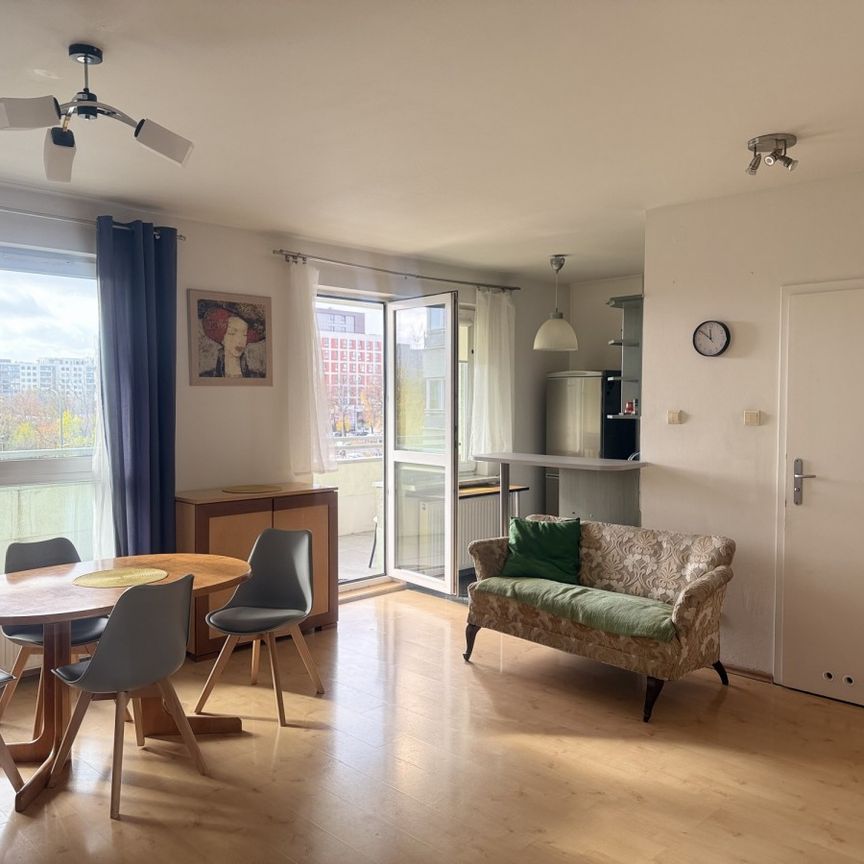 Przestronna kawalerka 36m² z dużym balkonem - Photo 1