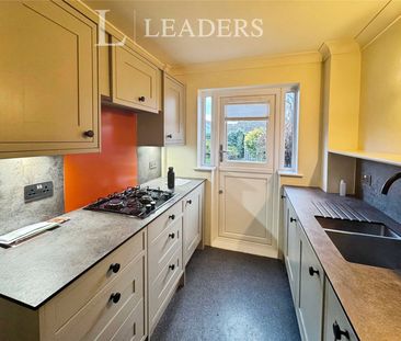 3 bedroom house to rent Kingsman Drive, Clacton-on-Sea, Essex, CO16 - Photo 2