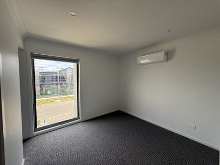 For private inspections please email catie@sweeneyea.com.au. - Photo 4