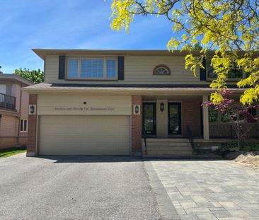 For Lease - 19 Tournament Drive, Toronto, Ontario - Photo 2