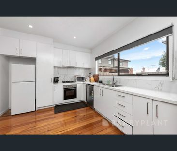 5/6 Bosquet Street, Maidstone, Vic 3012 - Photo 2