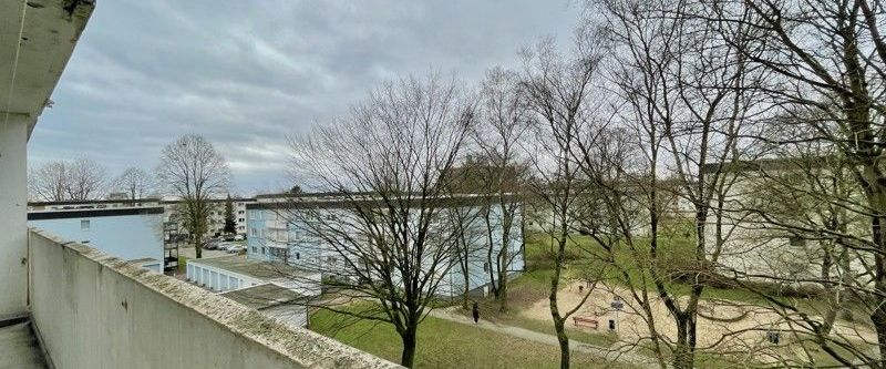 Geräumige 2-Zi.-Wohnung mit Balkon! - Foto 1