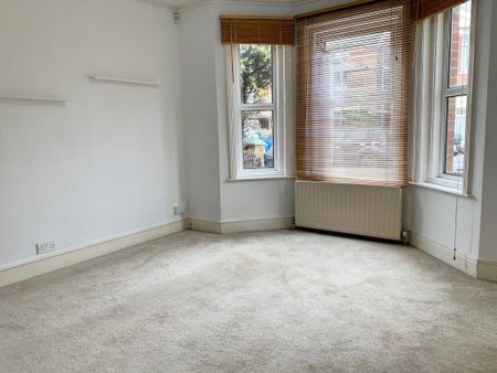 MARKHAM ROAD, WINTON (P06726) - Photo 2