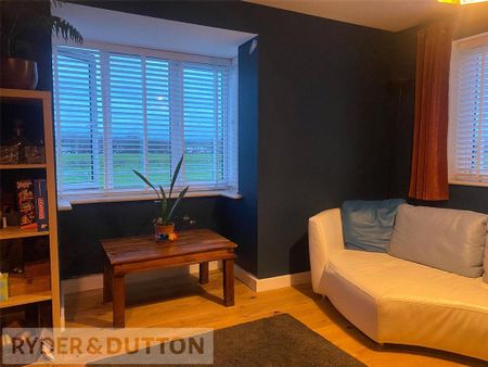 3 bedroom semi-detached house to rent - Photo 2