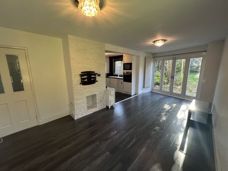 Hornbeams, Harlow - Photo 3