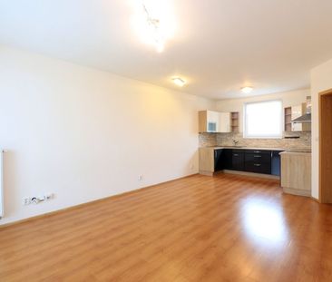 Pronájem bytu 2+kk • 50 m²Nad Obcí, Nová Ves - Nová Ves u Prahy, St... - Photo 1