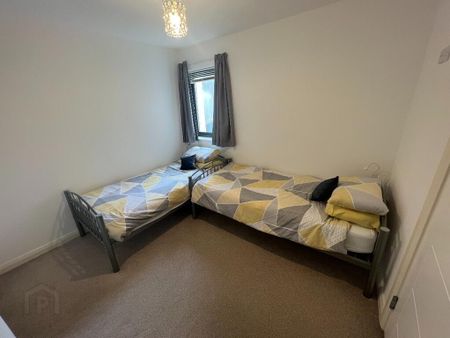 2 Island View, 4 Bath Terrace, (Student Let), Portrush, BT56 8AN - Photo 4