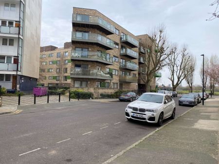 A Fine Shared House share for Rent near Canary Wharf Room B - Photo 3