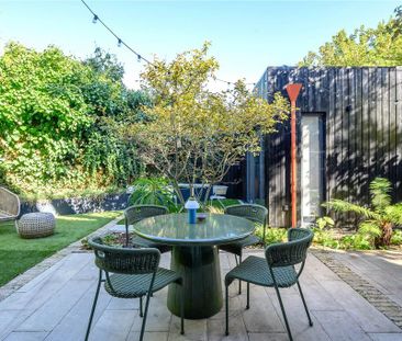 4 bedroom detached house to rent - Photo 3