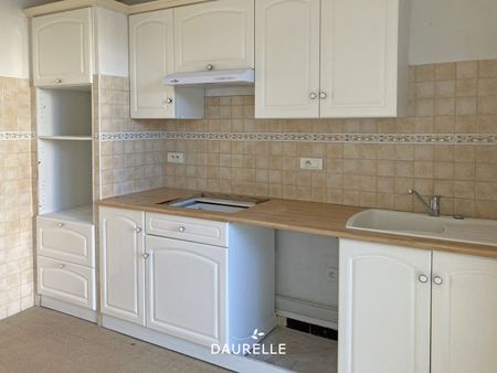 Location Appartement 3 pièces 72m² CHATEAURENARD 13160 - Photo 5