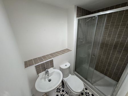 2 bedroom apartment to rent - Photo 5