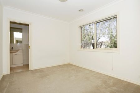 2/354 Mckinnon Road, Bentleigh East VIC 3165 - Photo 3