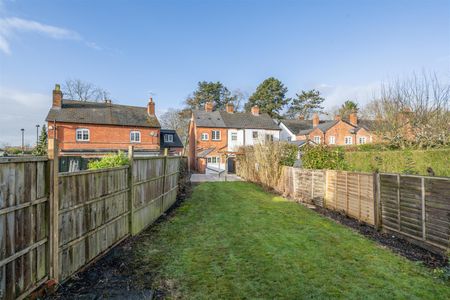 2 bed end of terrace house to rent in Lodge Road, Solihull, B93 - Photo 4