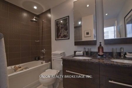 500 Condos and Lofts , #222 - Photo 2