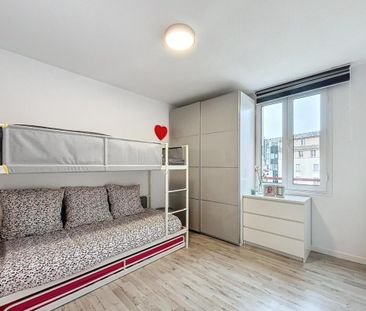 Location Appartement 2 pièces Meublé 53m² AGEN 47000 - Photo 4