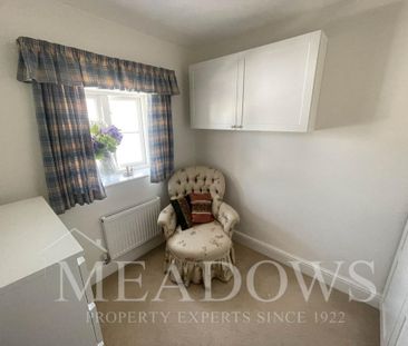 3 bedroom semi-detached house to rent - Photo 3